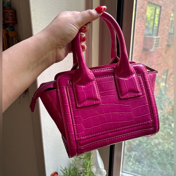 Mini Pink Handbag - Picture 2 of 9